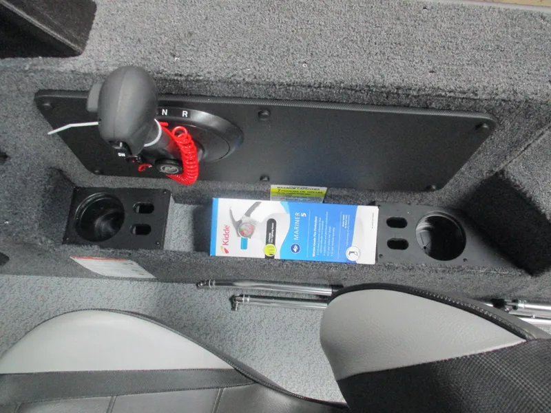 Slide: The Image of Lund Impact XS 1875 Sport 2025 - 7