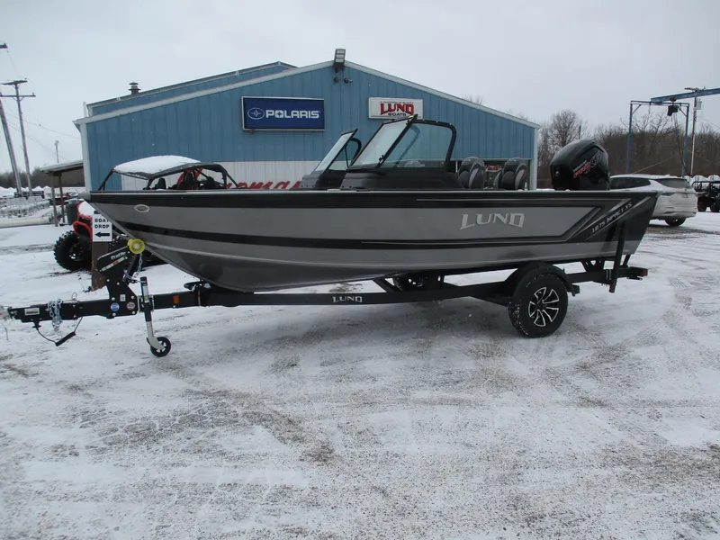 Slide: The Image of Lund Impact XS 1875 Sport 2025 - 1