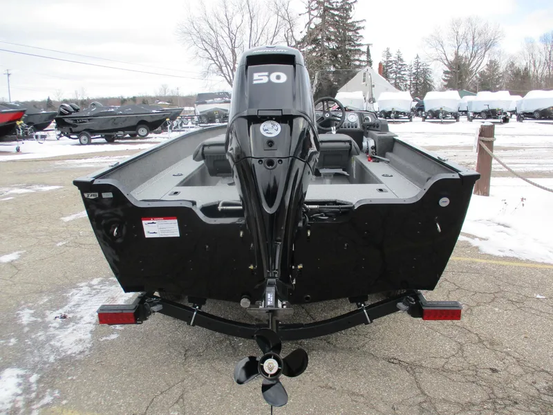 Slide: The Image of Lund 1650 Angler SS 2025 - 15