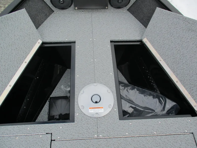 Slide: The Image of Lund 1650 Angler SS 2025 - 4