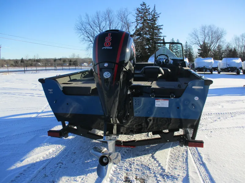 Slide: The Image of Lund Impact XS 1875 Sport 2025 - 3