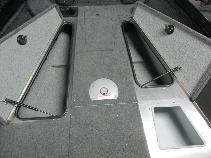 Slide: The Image of Lund Impact XS 1875 Sport 2025 - 4