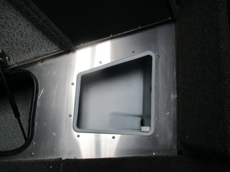 Slide: The Image of Lund Impact XS 1875 Sport 2025 - 5