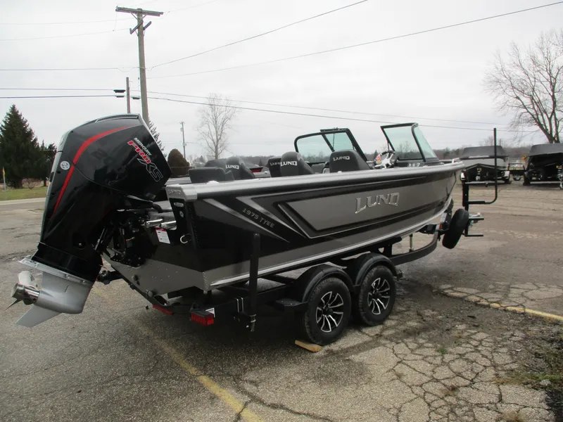 Slide: The Image of Lund Tyee 1975 Sport 2025 - 13