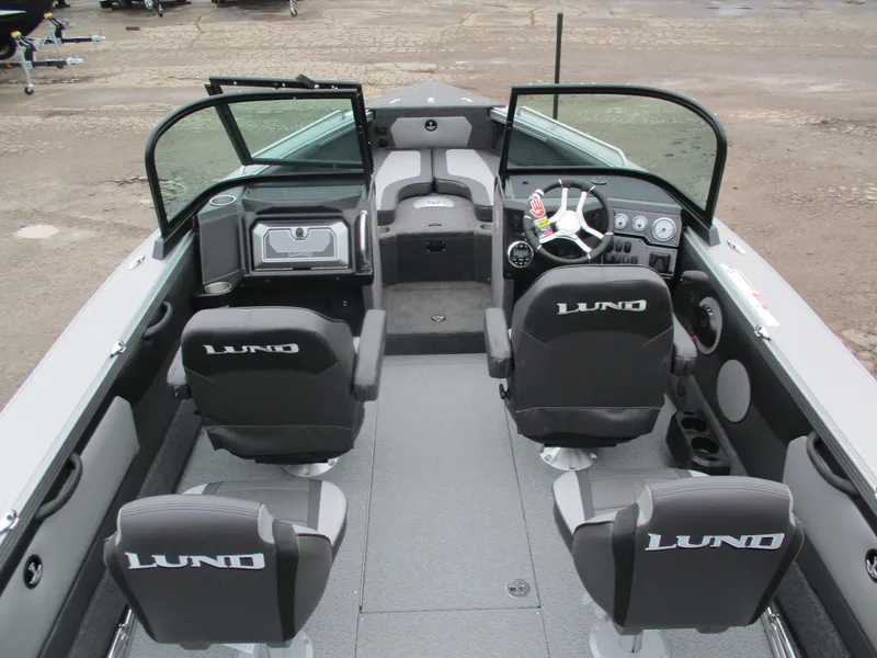 Slide: The Image of Lund Tyee 1975 Sport 2025 - 15