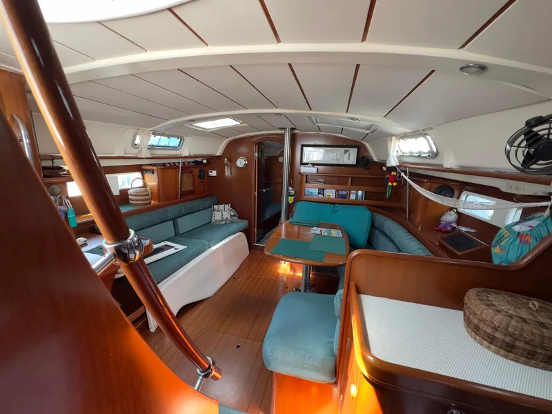 Slide: The Image of Beneteau 411 2000 - 59