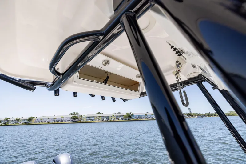 Slide: The Image of Sea Fox 268 Commander 2022 - 50