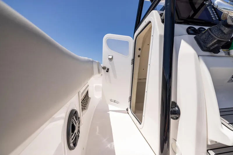 Slide: The Image of Sea Fox 268 Commander 2022 - 54