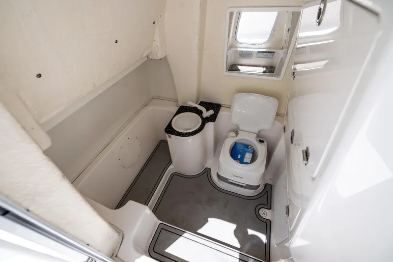 Slide: The Image of Sea Fox 268 Commander 2022 - 57