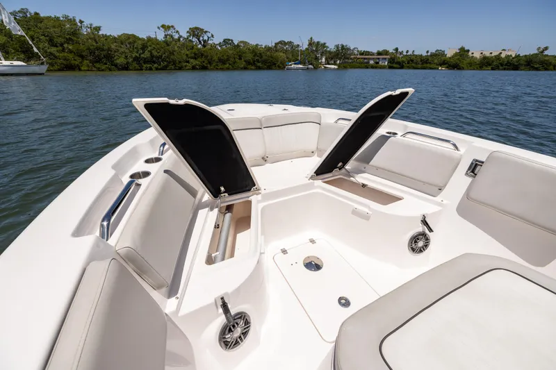 Slide: The Image of Sea Fox 268 Commander 2022 - 72