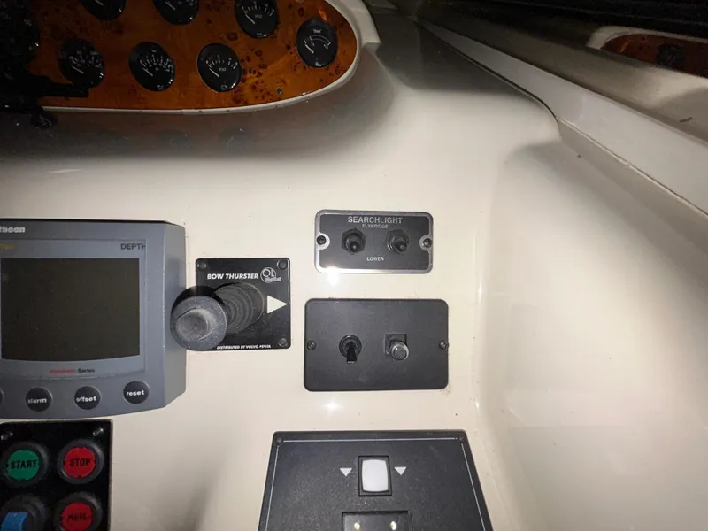 Slide: The Image of Sealine F44 2000 - 51