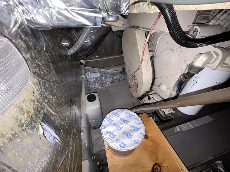 Slide: The Image of Sealine F44 2000 - 62