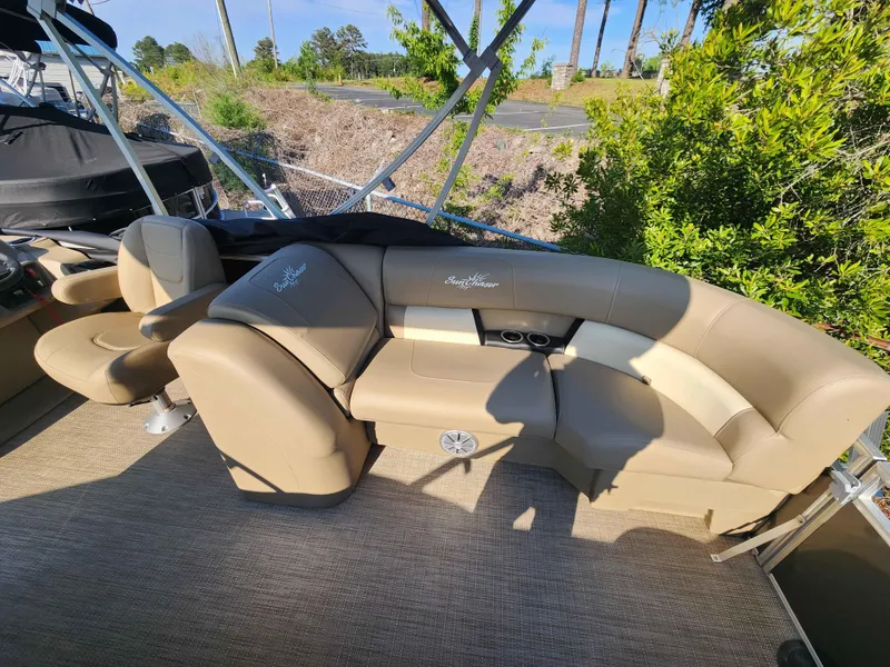 Slide: The Image of SunChaser 822 LZ 2023 - 4