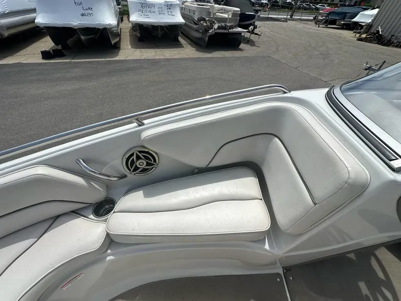 Slide: The Image of Crownline Boats 185 SS 2009 - 10