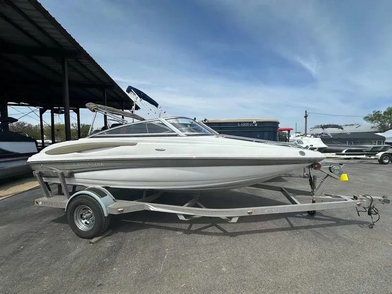 Slide: The Image of Crownline Boats 185 SS 2009 - 3