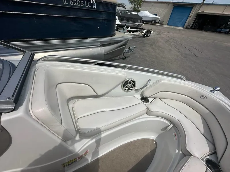 Slide: The Image of Crownline Boats 185 SS 2009 - 8