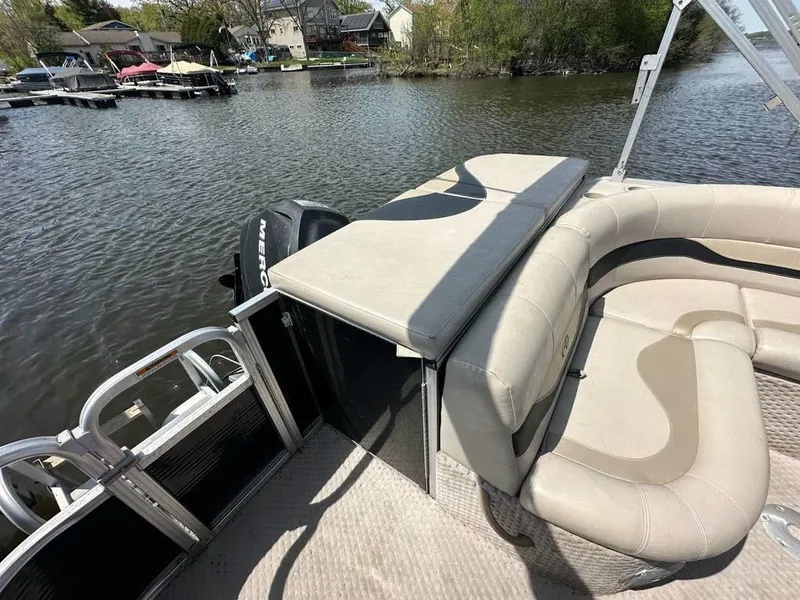 Slide: The Image of Avalon LS 2300 2011 - 12