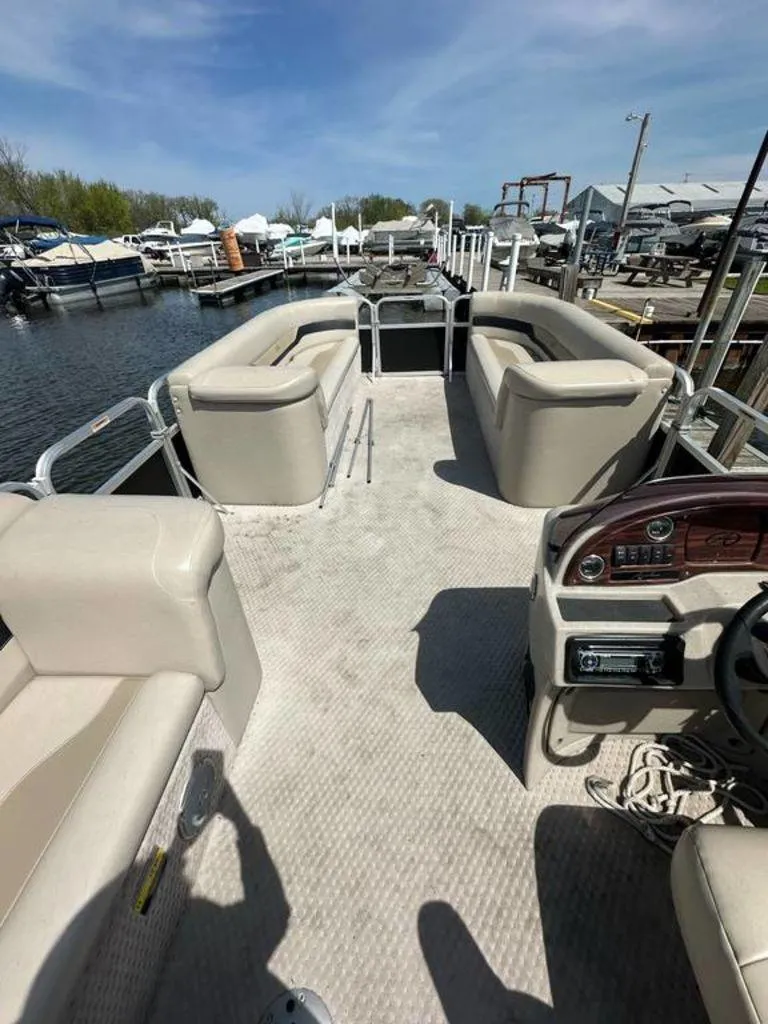 Slide: The Image of Avalon LS 2300 2011 - 13