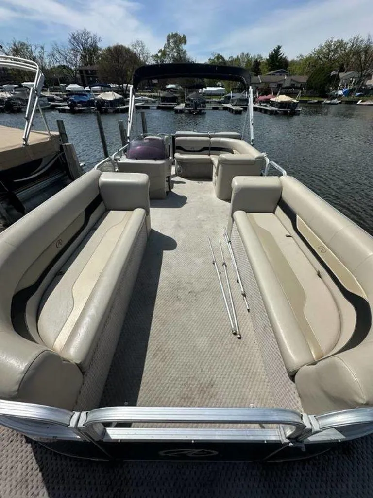 Slide: The Image of Avalon LS 2300 2011 - 2