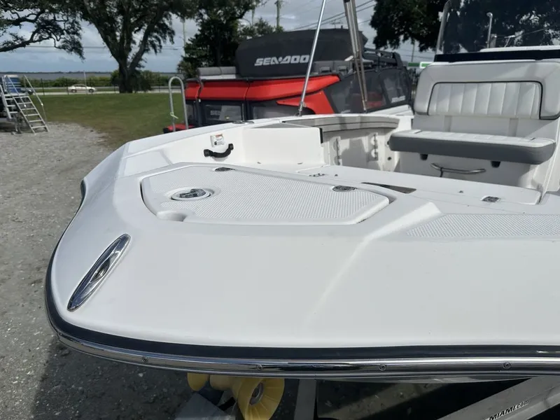 Slide: The Image of Yamaha 195 FSH Deluxe 2022 - 18