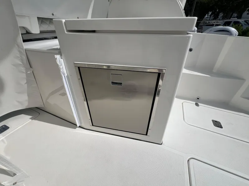 Slide: The Image of 2025 Pursuit 326 Dc - Image 11 - 11