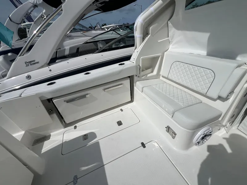 Slide: The Image of 2025 Pursuit 326 Dc - Image 9 - 9