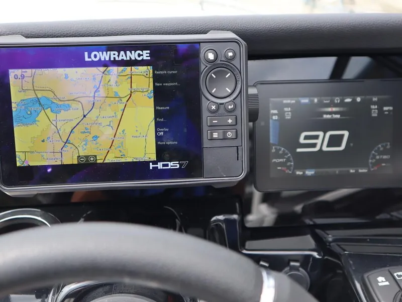 Slide: The Image of Dashboard of 2021 Yamaha Boats 212 with Lowrance HDS7 navigation system. - 15