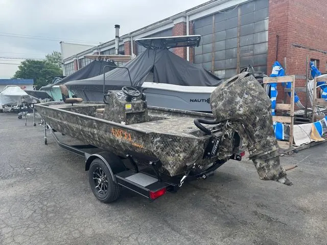 The Image of Excel 1960 Stalker - 90 HP 2025 - 1