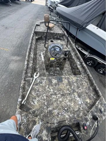 Slide: The Image of Excel 1960 Stalker - 90 HP 2025 - 3