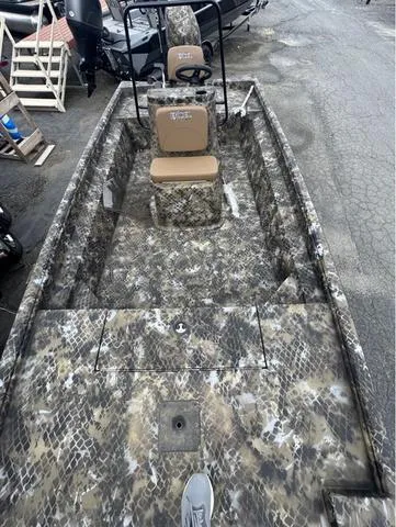 Slide: The Image of Excel 1960 Stalker - 90 HP 2025 - 5