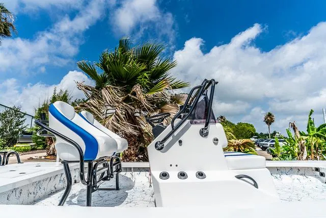 Slide: The Image of Majek 22 XTREME 2025 - 13