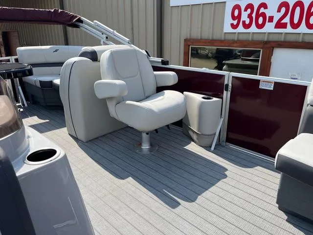 Slide: The Image of Starcraft EX 20 R 2025 - 13