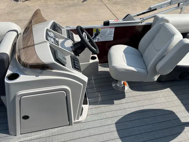 Slide: The Image of Starcraft EX 20 R 2025 - 15