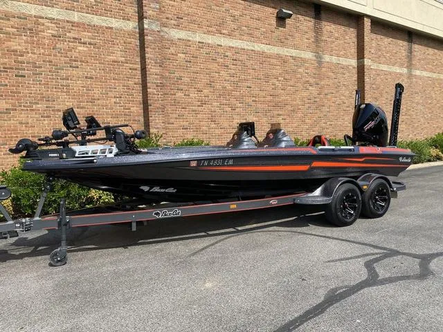 Slide: The Image of Bass Cat Jaguar STS 2023 - 7