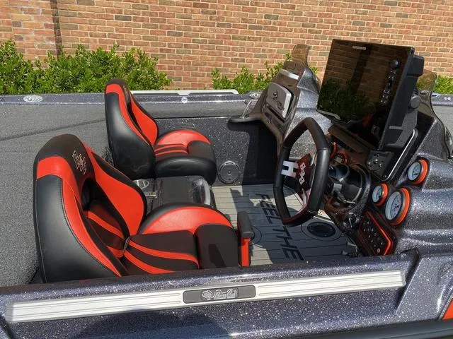 Slide: The Image of Bass Cat Jaguar STS 2023 - 8