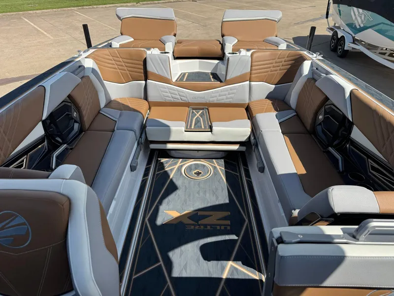 Slide: The Image of Tigé 25ZX Ultre' 2024 - 16