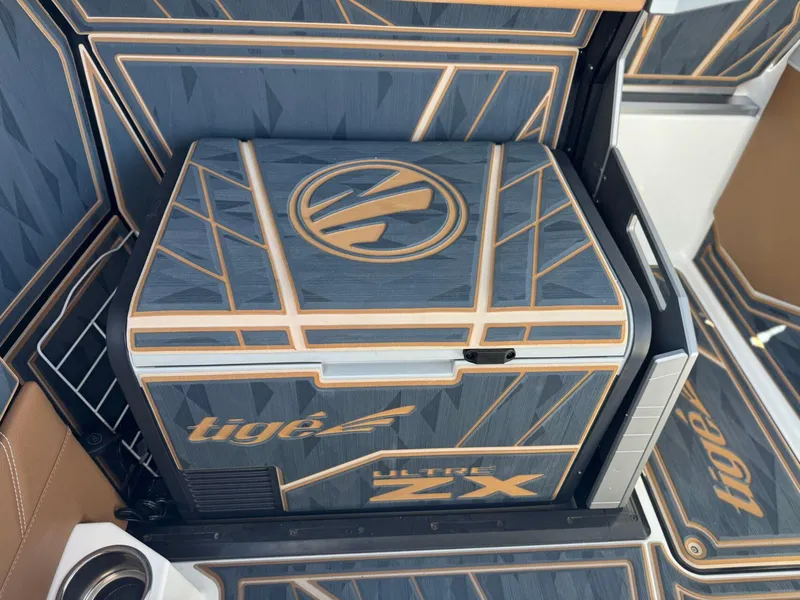 Slide: The Image of Tigé 25ZX Ultre' 2024 - 20