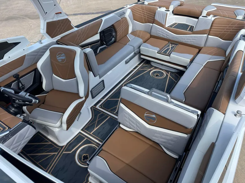 Slide: The Image of Tigé 25ZX Ultre' 2024 - 23