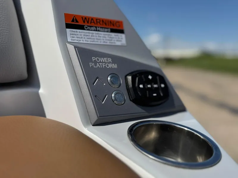 Slide: The Image of Tigé 25ZX Ultre' 2024 - 26