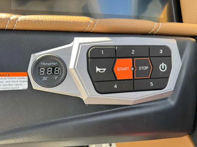 Slide: The Image of Tigé 25ZX Ultre' 2024 - 32