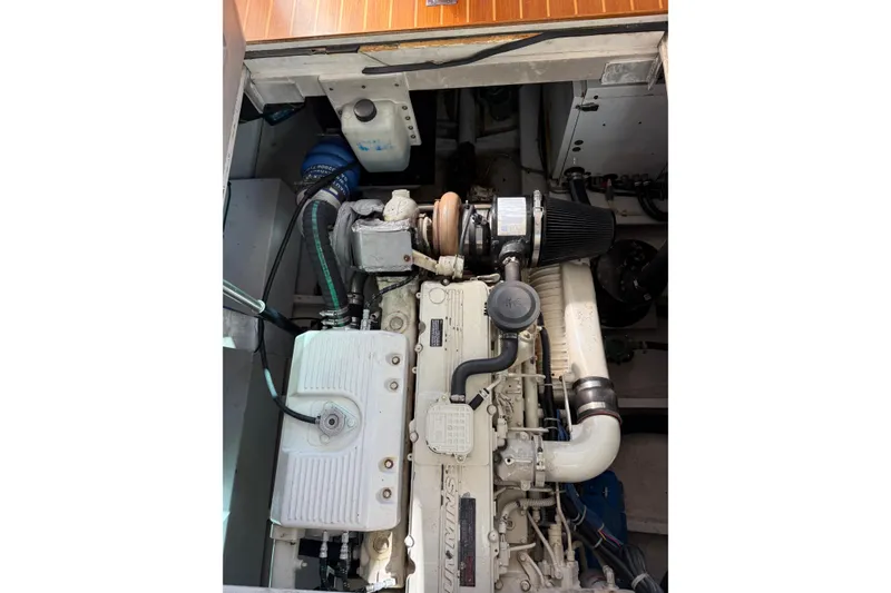 Slide: The Image of Engine compartment of 2006 Mast & Mallet Thomas Point 40 boat, showcasing detailed components. - 43