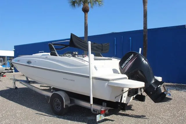Slide: The Image of Bayliner 210 Deck Boat 2018 - 6