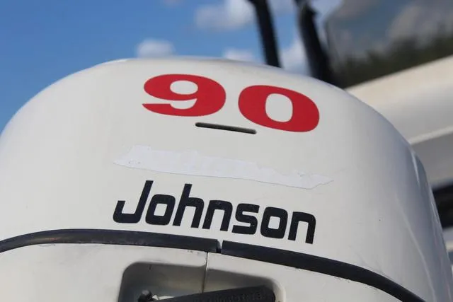 Slide: The Image of Sea Pro 170 Center Console 2002 - 10