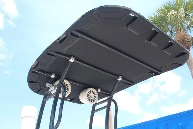 Slide: The Image of Sea Pro 170 Center Console 2002 - 26