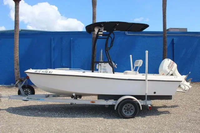 Slide: The Image of Sea Pro 170 Center Console 2002 - 7