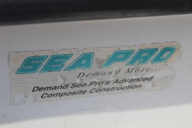 Slide: The Image of Sea Pro 170 Center Console 2002 - 8