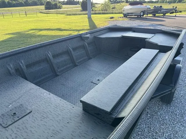 Slide: The Image of War Eagle 648 Ldv 2025 - 6