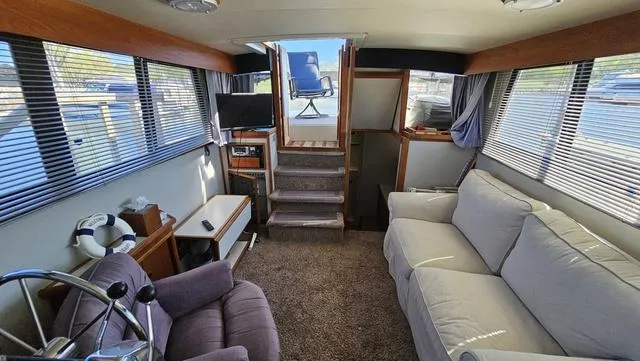 Slide: The Image of Carver 32 Aft Cabin 1990 - 16