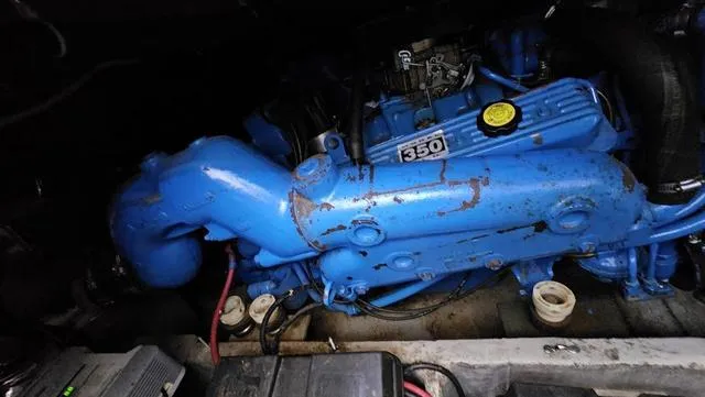 Slide: The Image of Carver 32 Aft Cabin 1990 - 31