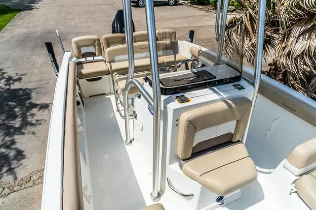 Slide: The Image of Hurricane CC19 2016 - 12